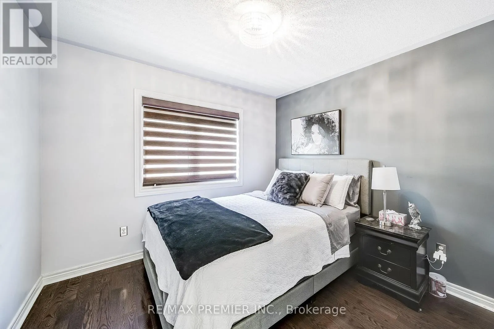 17 MASSIMO DRIVE