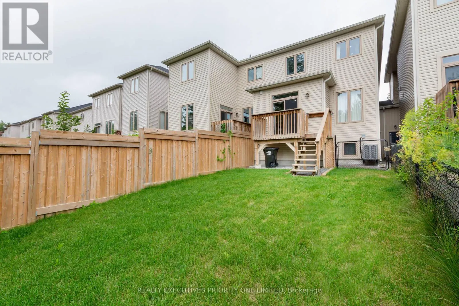 47 GREENWOOD DRIVE
