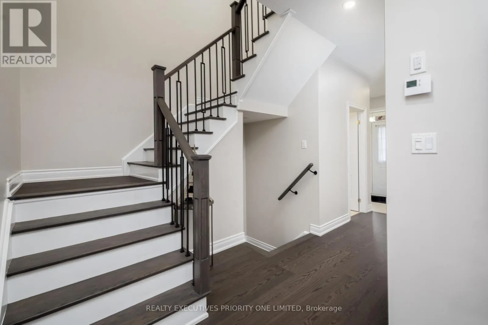 47 GREENWOOD DRIVE