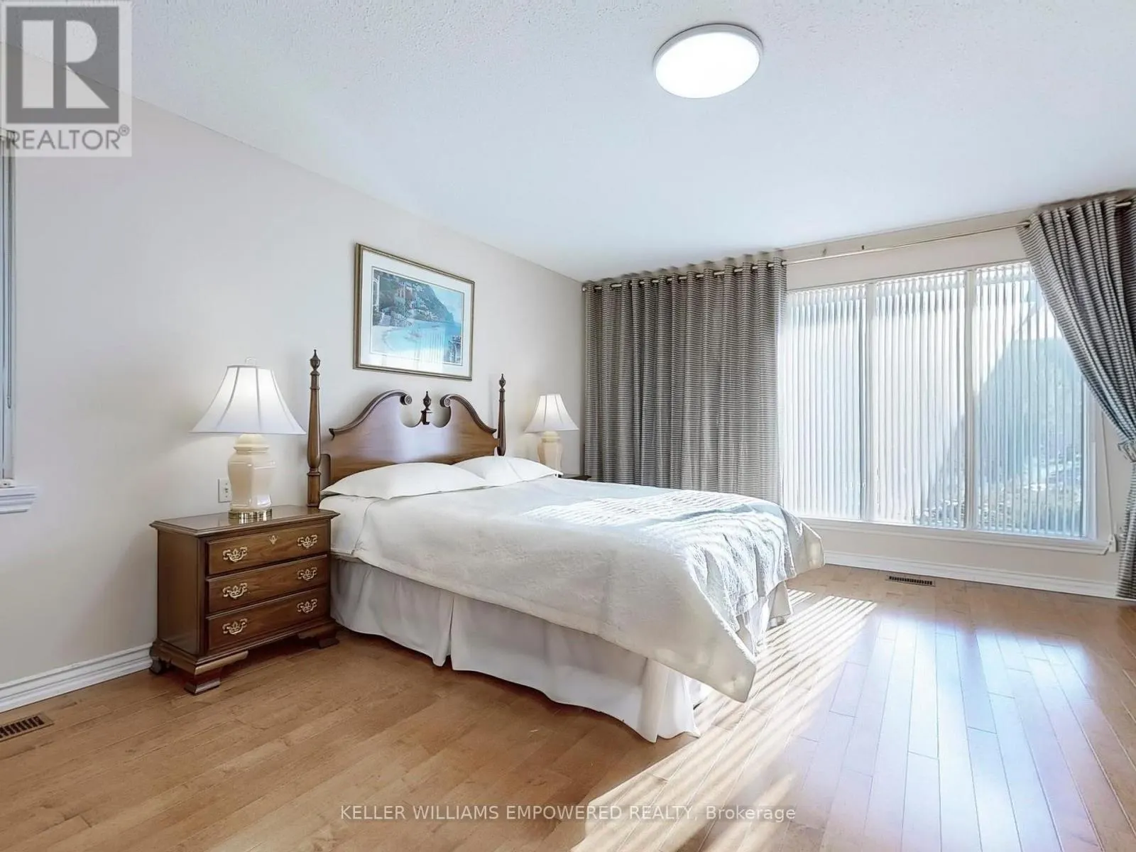 315 WOODLAND ACRES CRESCENT
