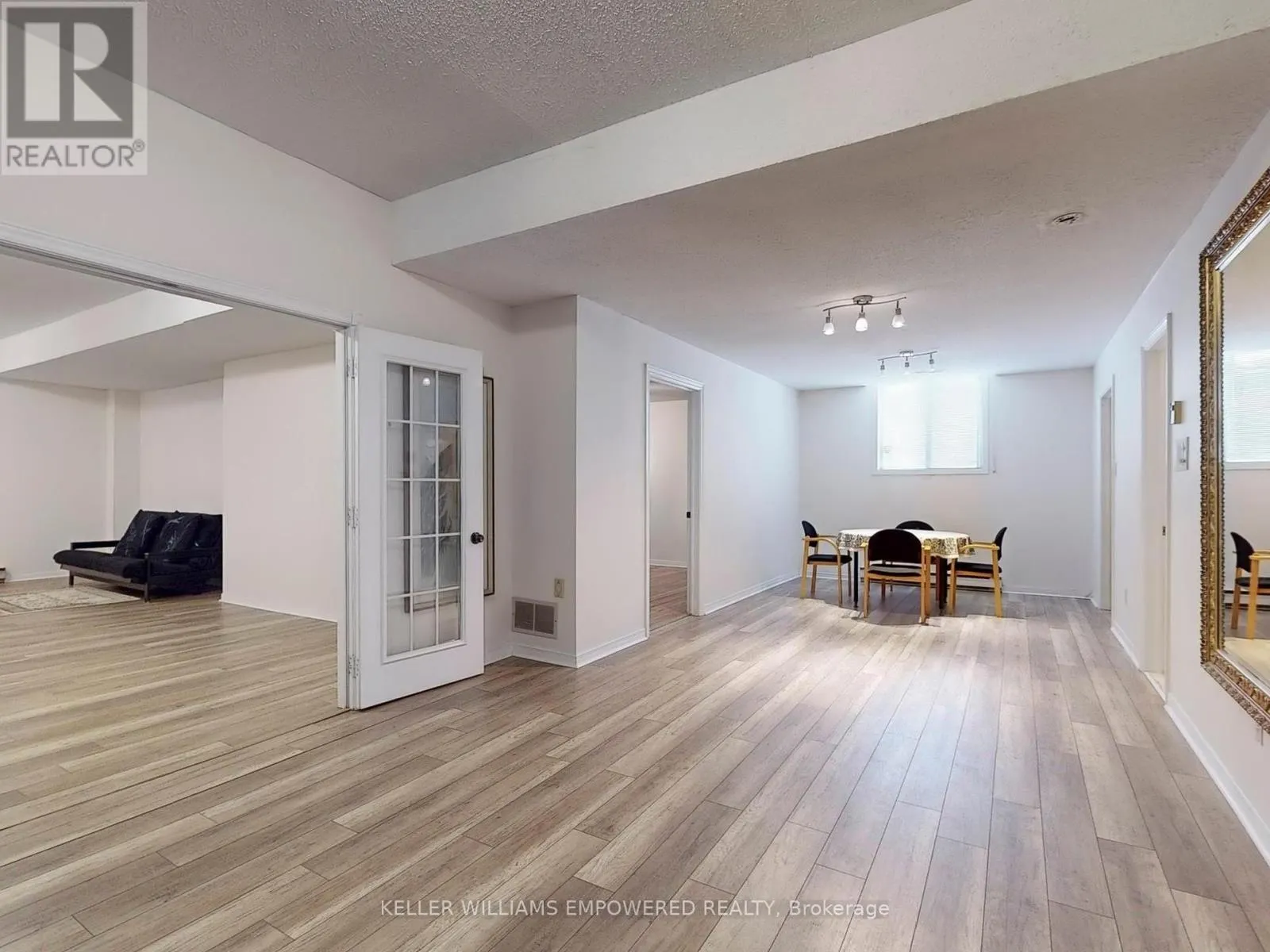 315 WOODLAND ACRES CRESCENT