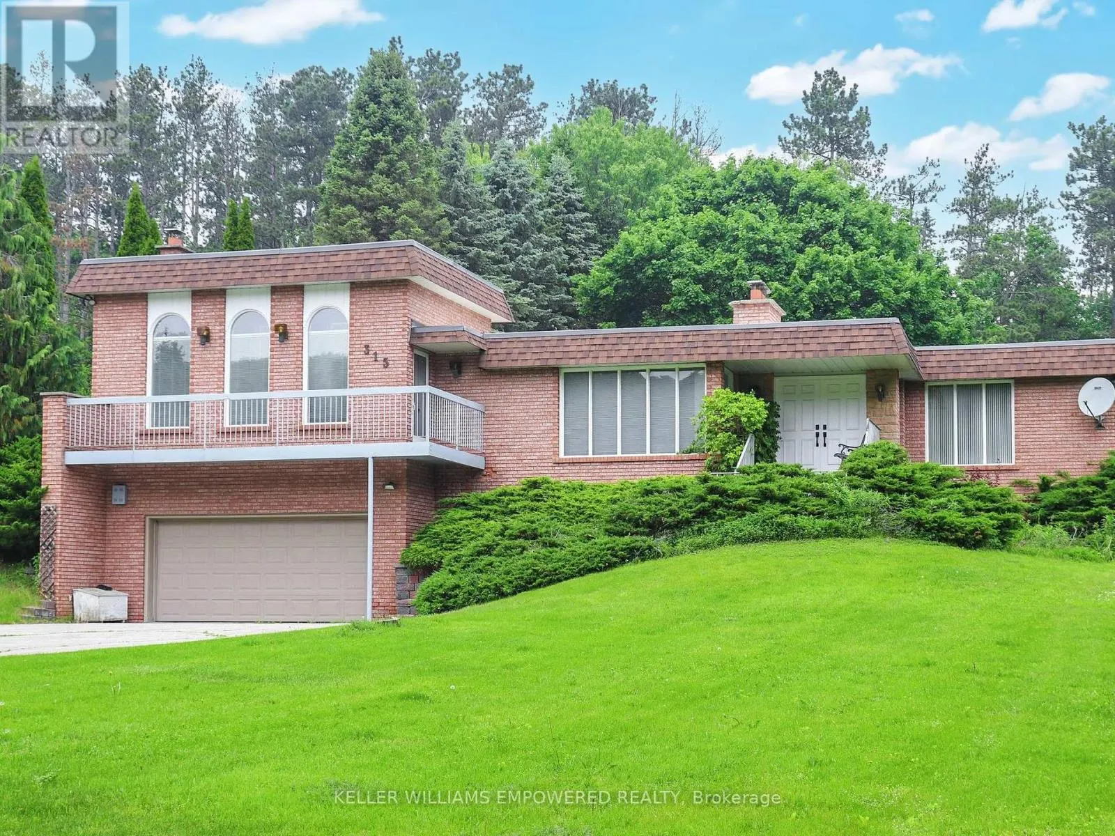 315 WOODLAND ACRES CRESCENT