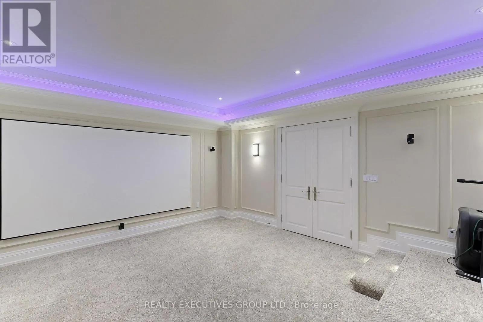 169 BAY THORN DRIVE