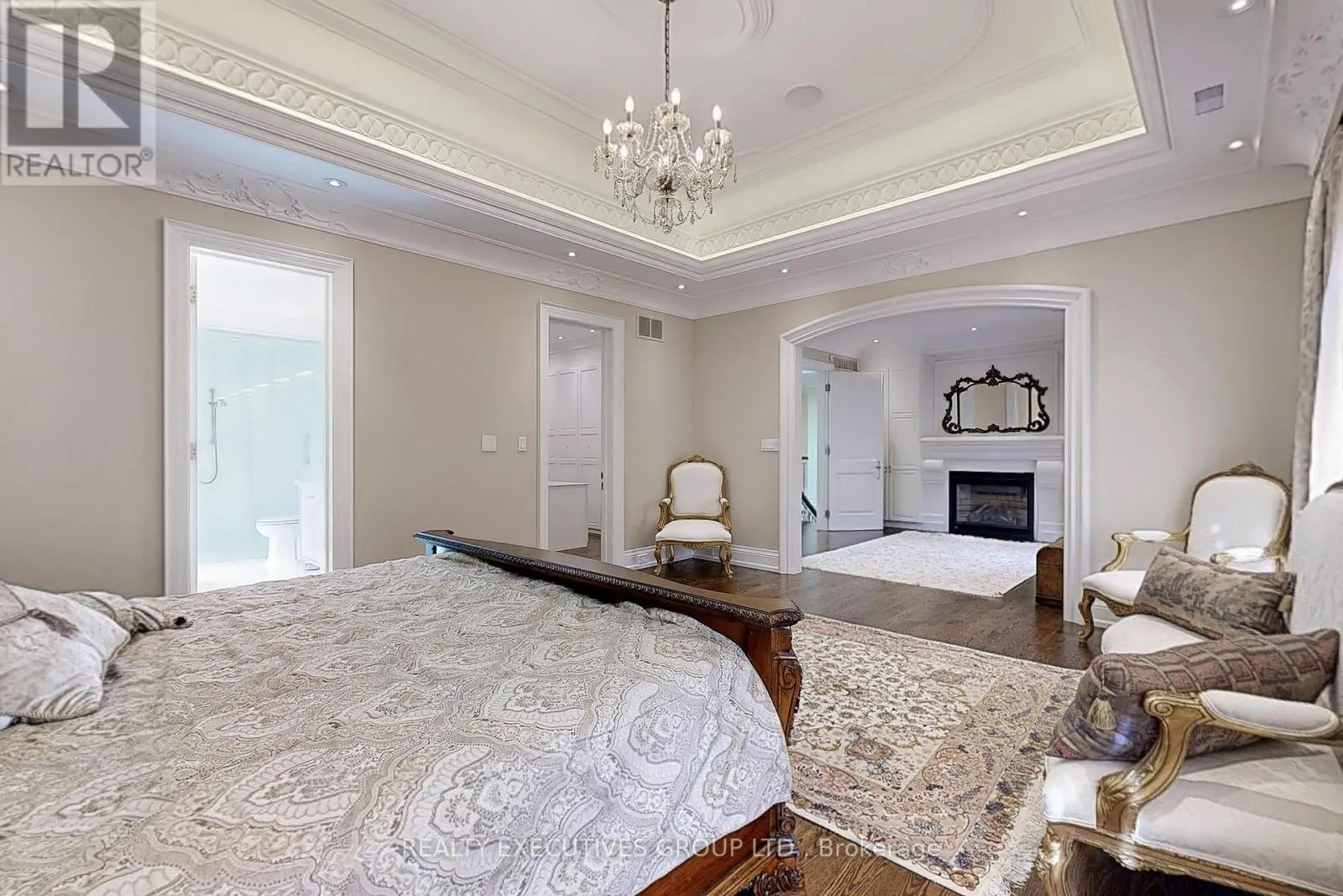 169 BAY THORN DRIVE