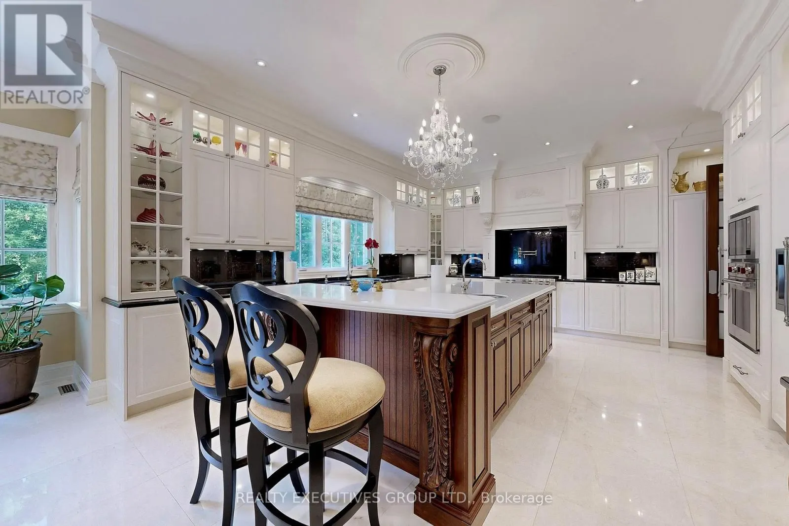169 BAY THORN DRIVE