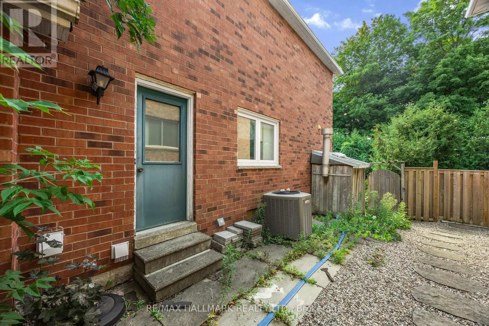 133 HEATHWOOD HEIGHTS DRIVE