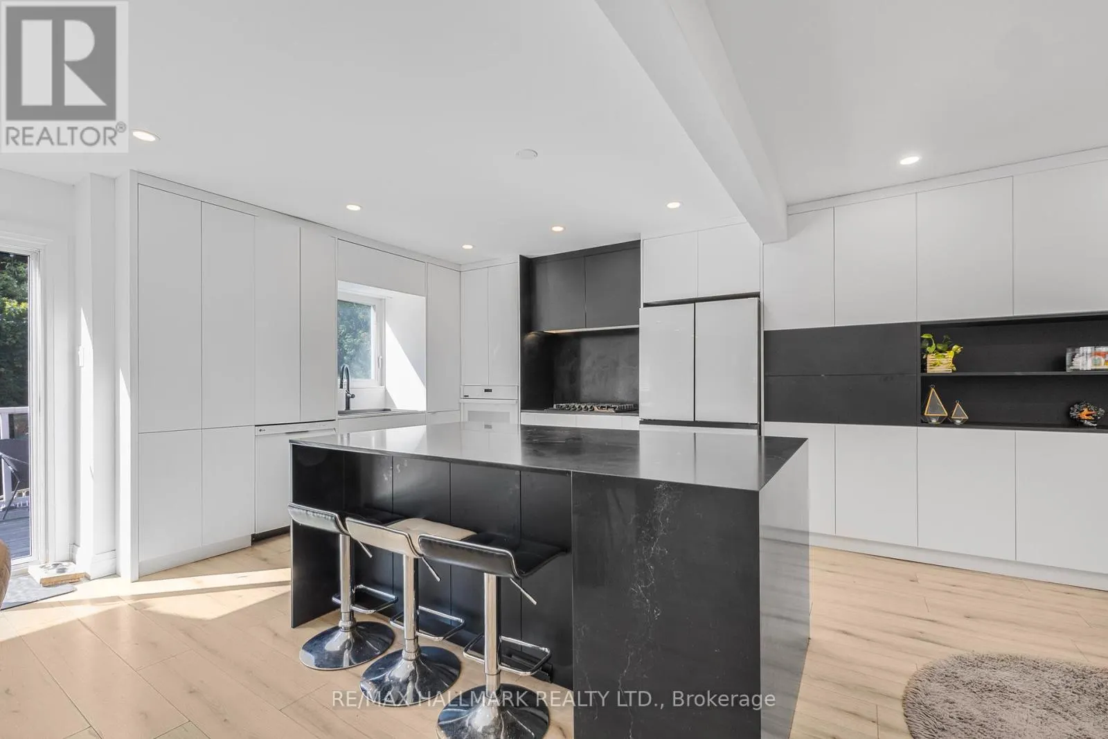 133 HEATHWOOD HEIGHTS DRIVE