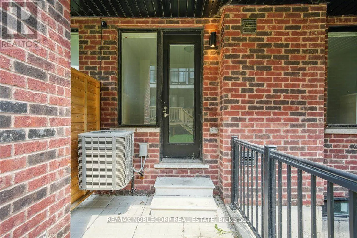 45 GLOBEMASTER LANE