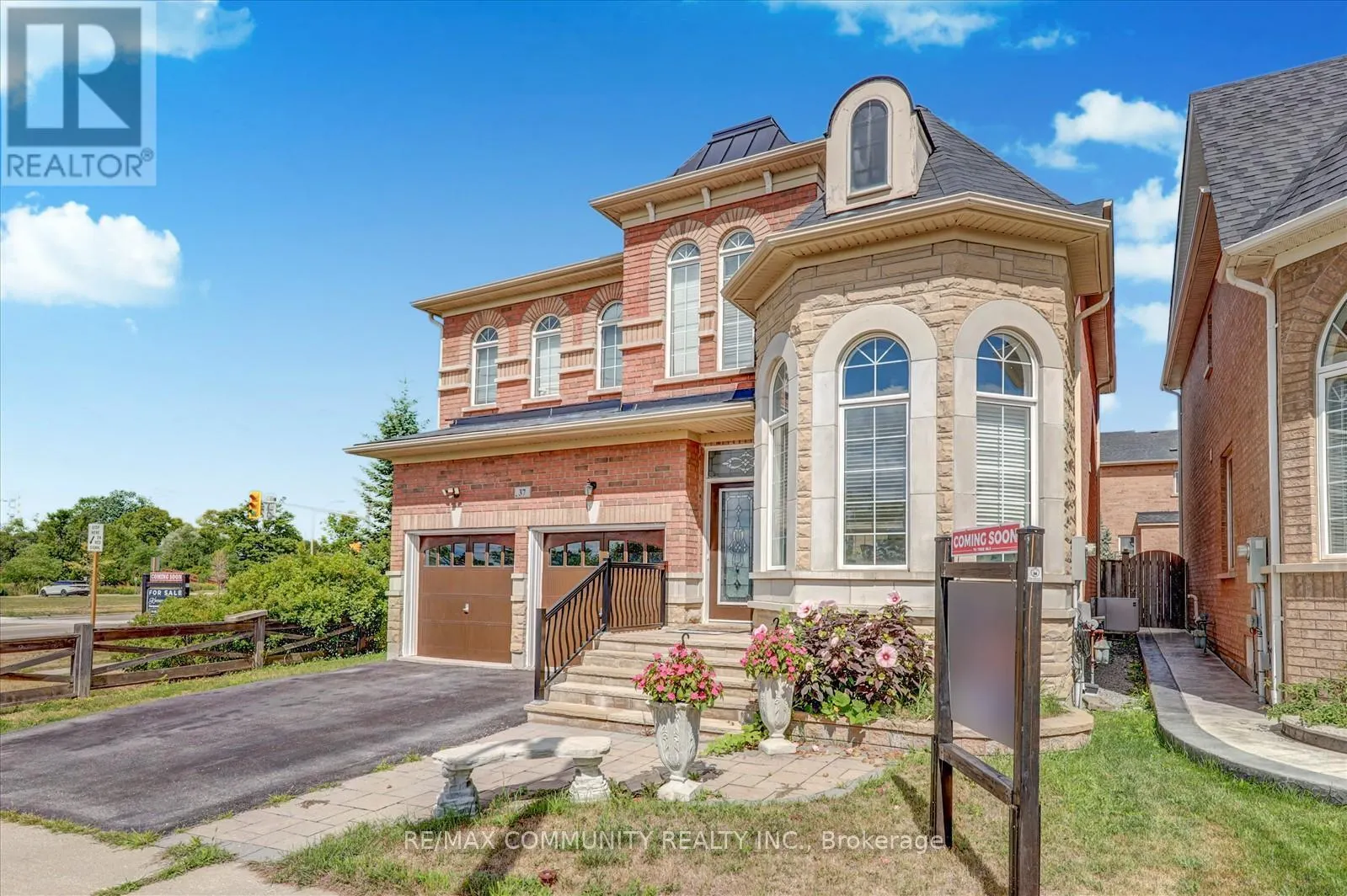 37 CONDARCURI CRESCENT