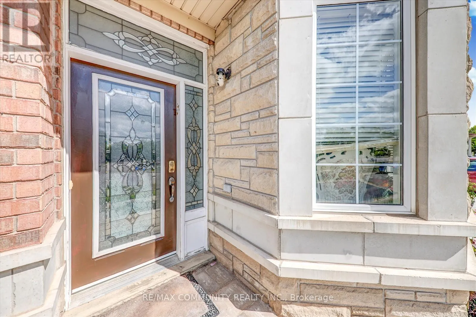 37 CONDARCURI CRESCENT