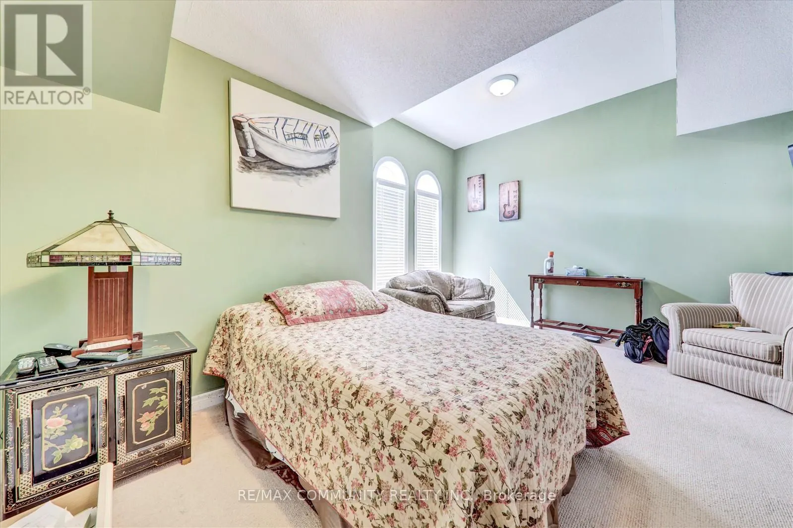 37 CONDARCURI CRESCENT