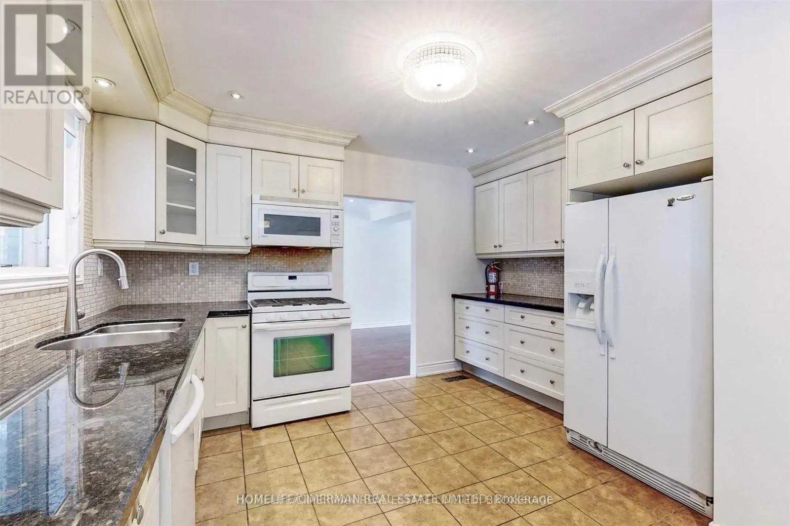 215 GRANDVIEW AVENUE
