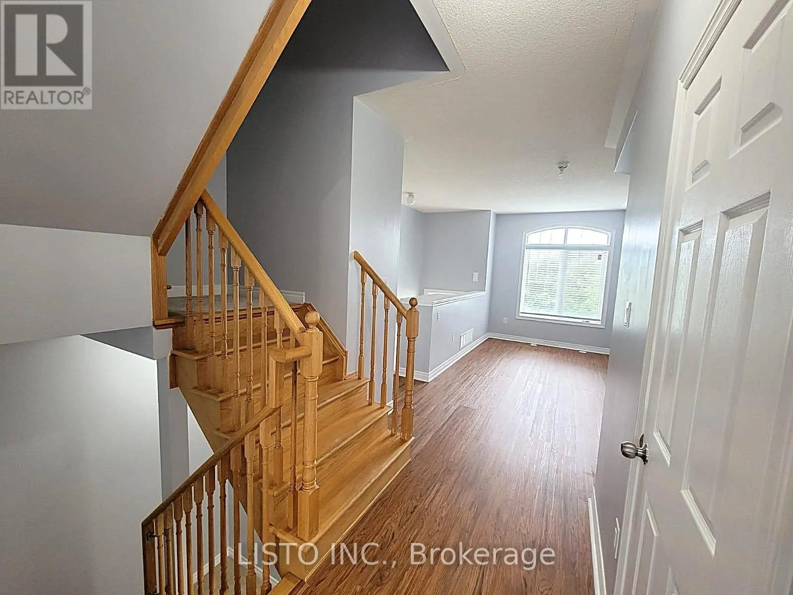 21 DUNDAS WAY