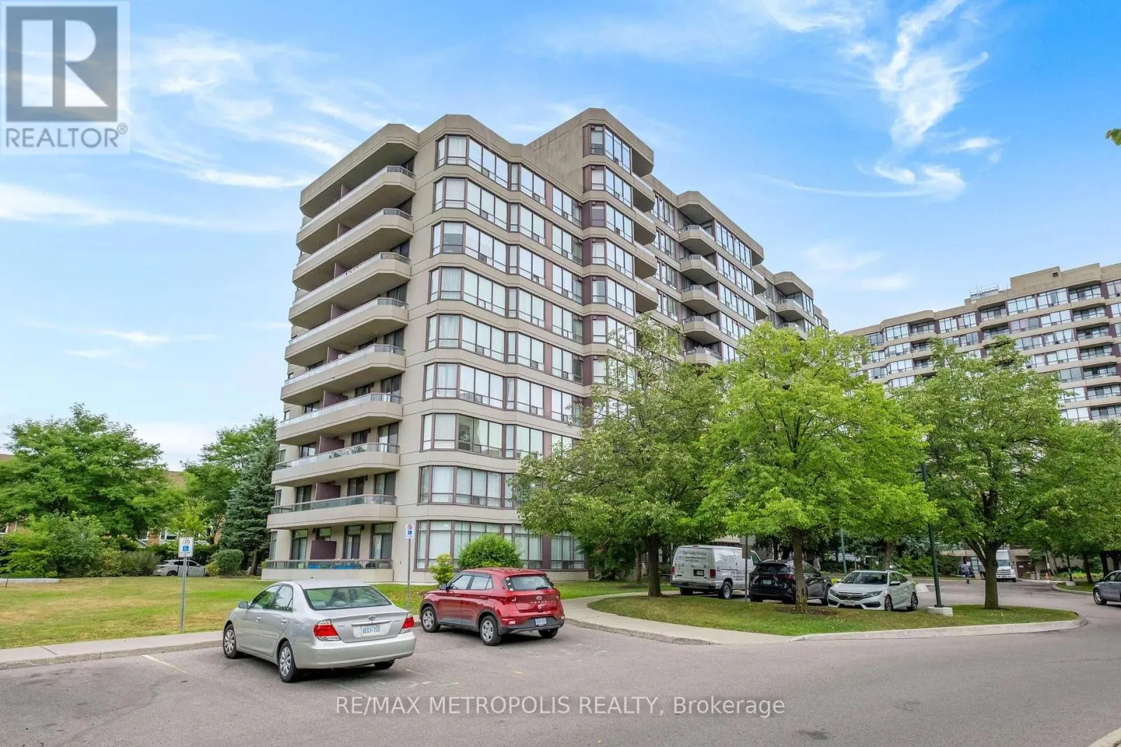 701 - 81 TOWNSGATE DRIVE