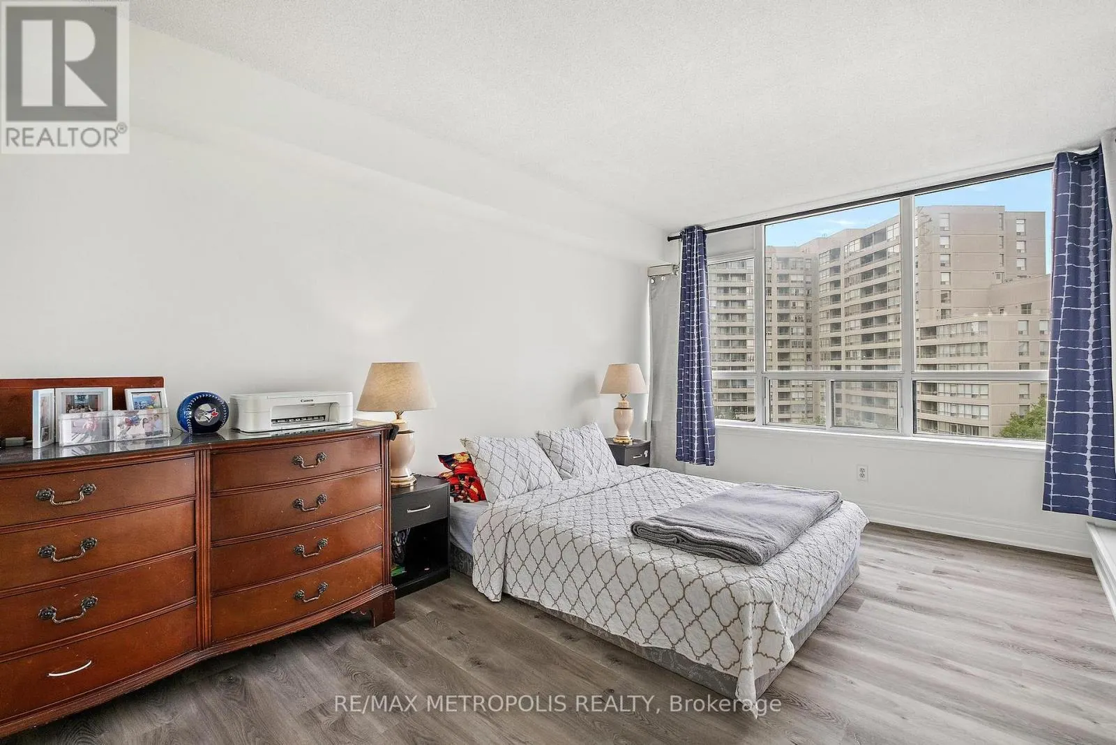 701 - 81 TOWNSGATE DRIVE