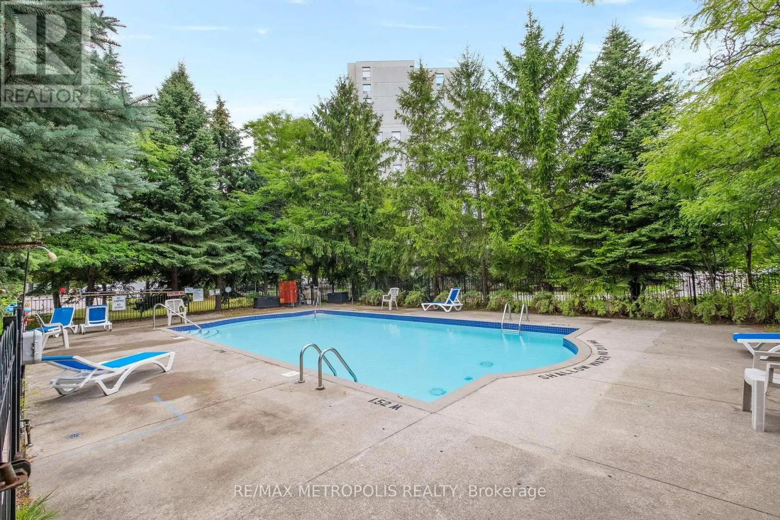 701 - 81 TOWNSGATE DRIVE