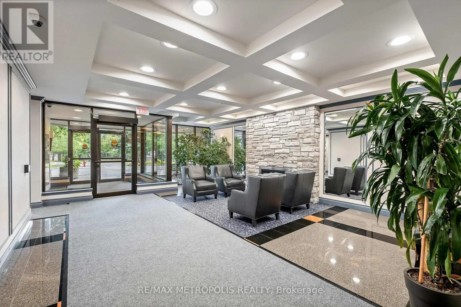 701 - 81 TOWNSGATE DRIVE