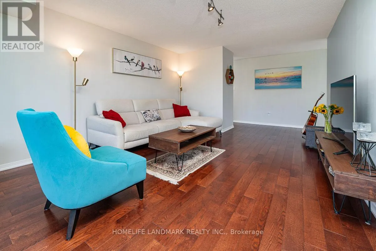712 - 175 CEDAR AVENUE