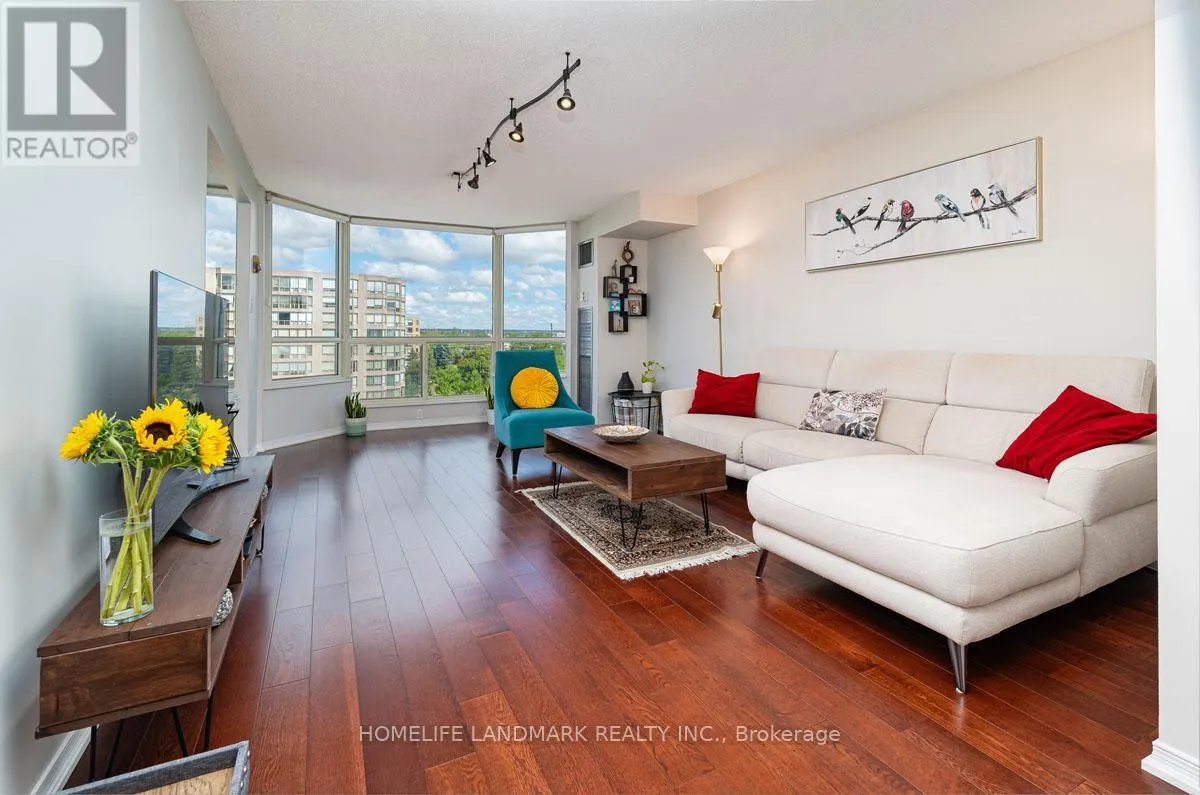 712 - 175 CEDAR AVENUE