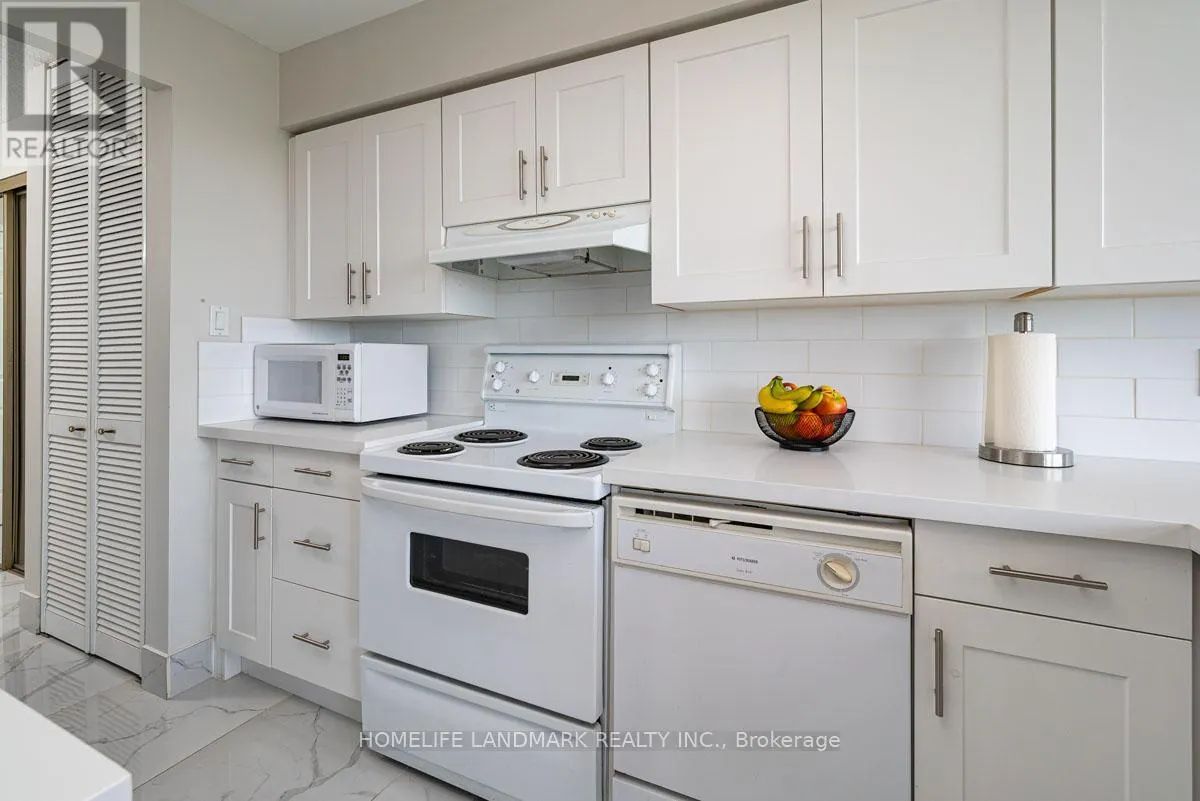 712 - 175 CEDAR AVENUE