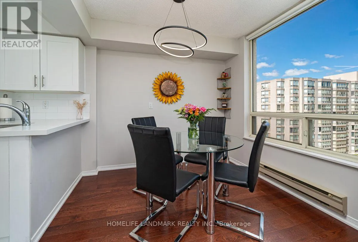 712 - 175 CEDAR AVENUE