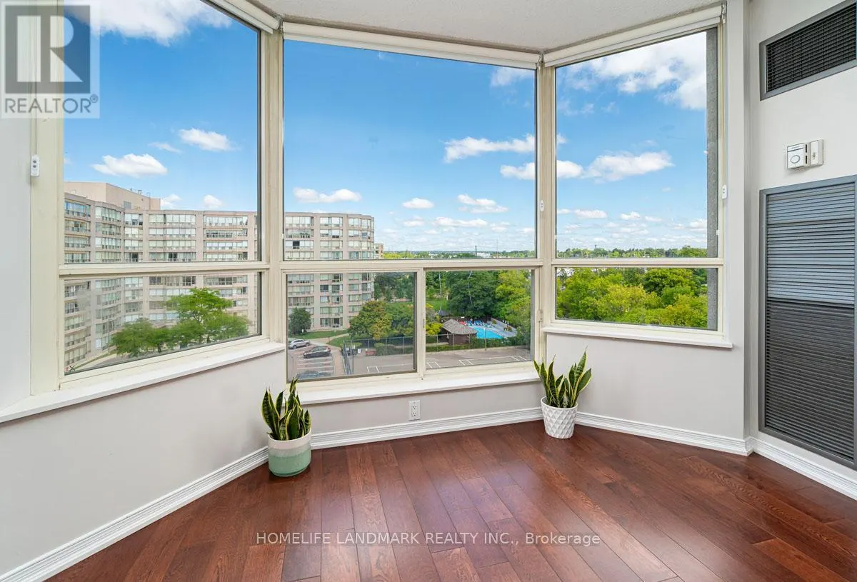 712 - 175 CEDAR AVENUE