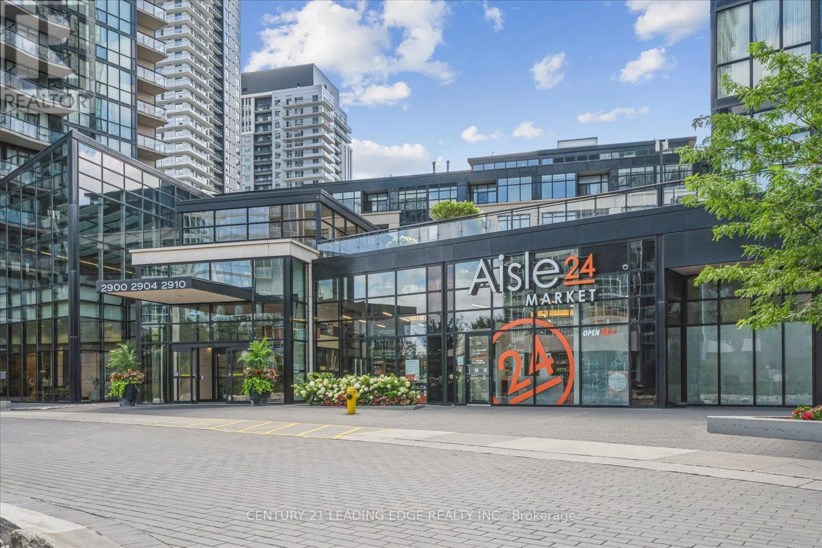301 - 2910 HIGHWAY 7 ROAD W