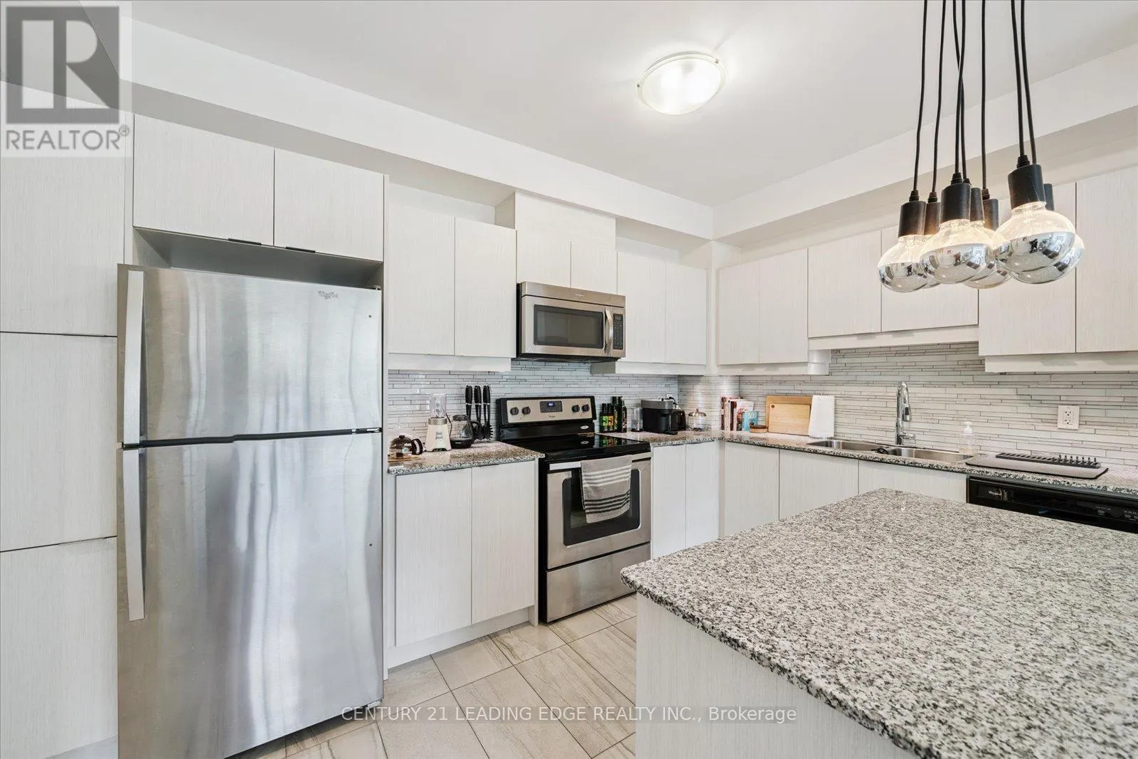301 - 2910 HIGHWAY 7 ROAD W