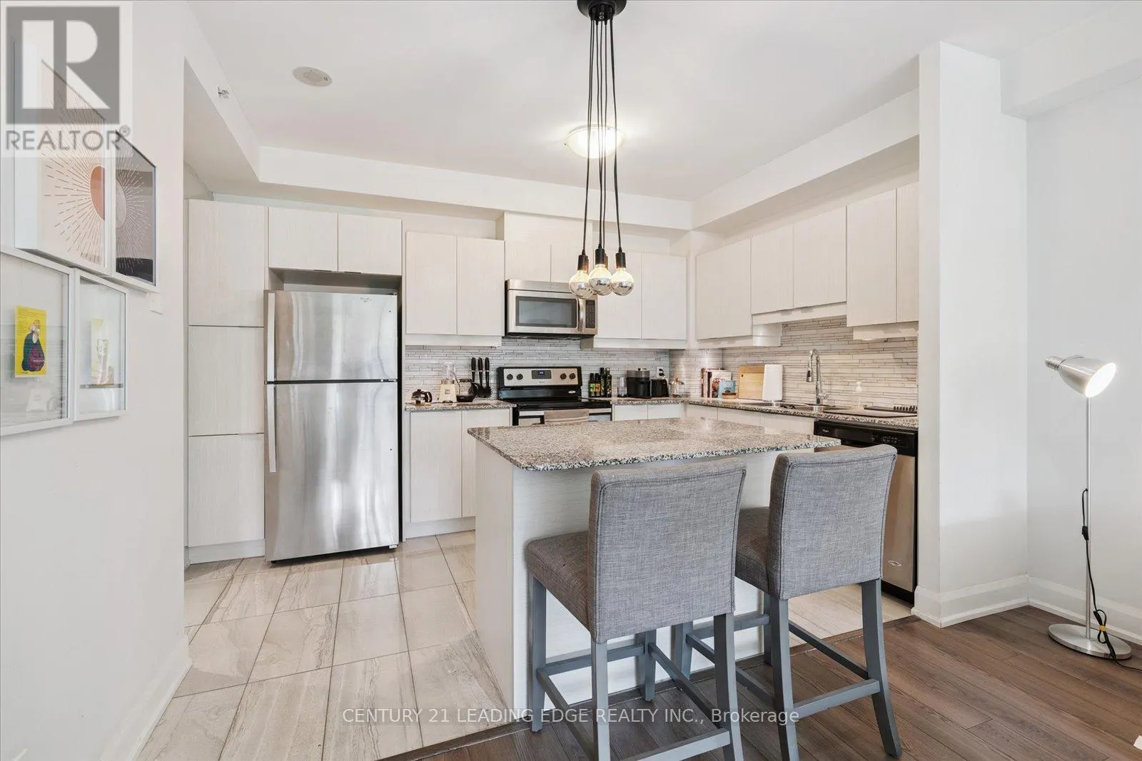 301 - 2910 HIGHWAY 7 ROAD W