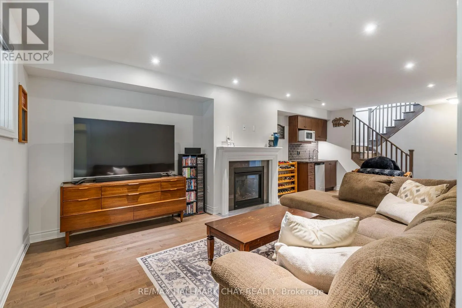 17 HILLCREST DRIVE