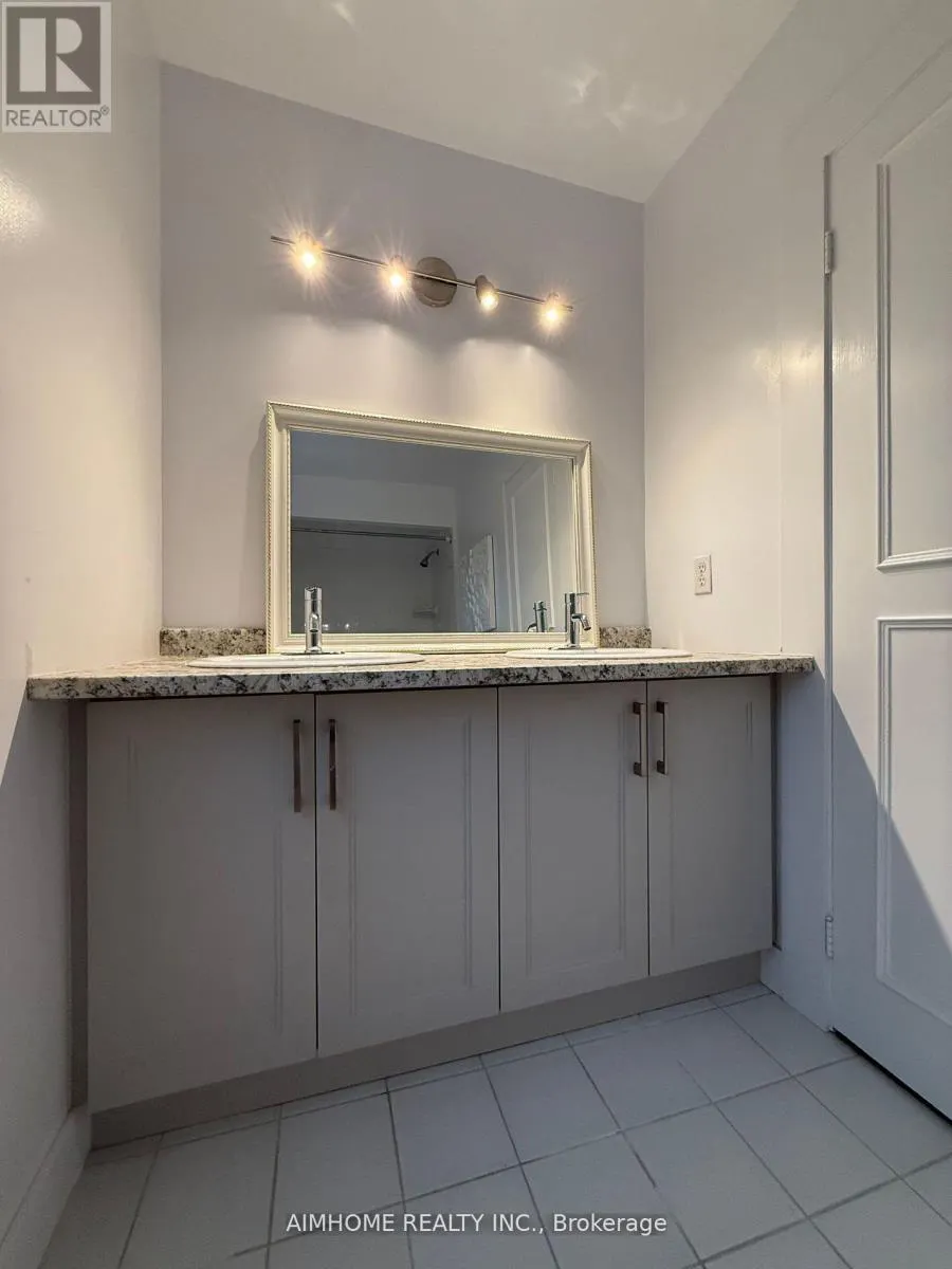 338 STEELES AVENUE E