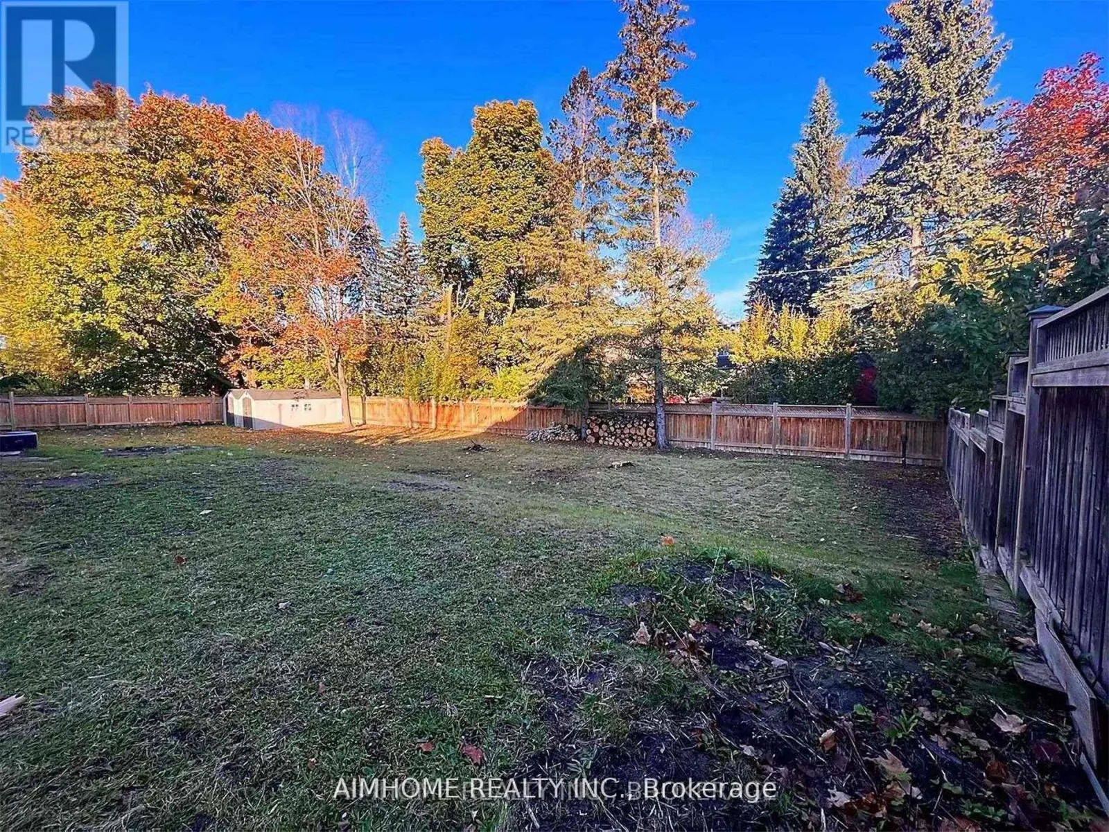 344 STEELES AVENUE E