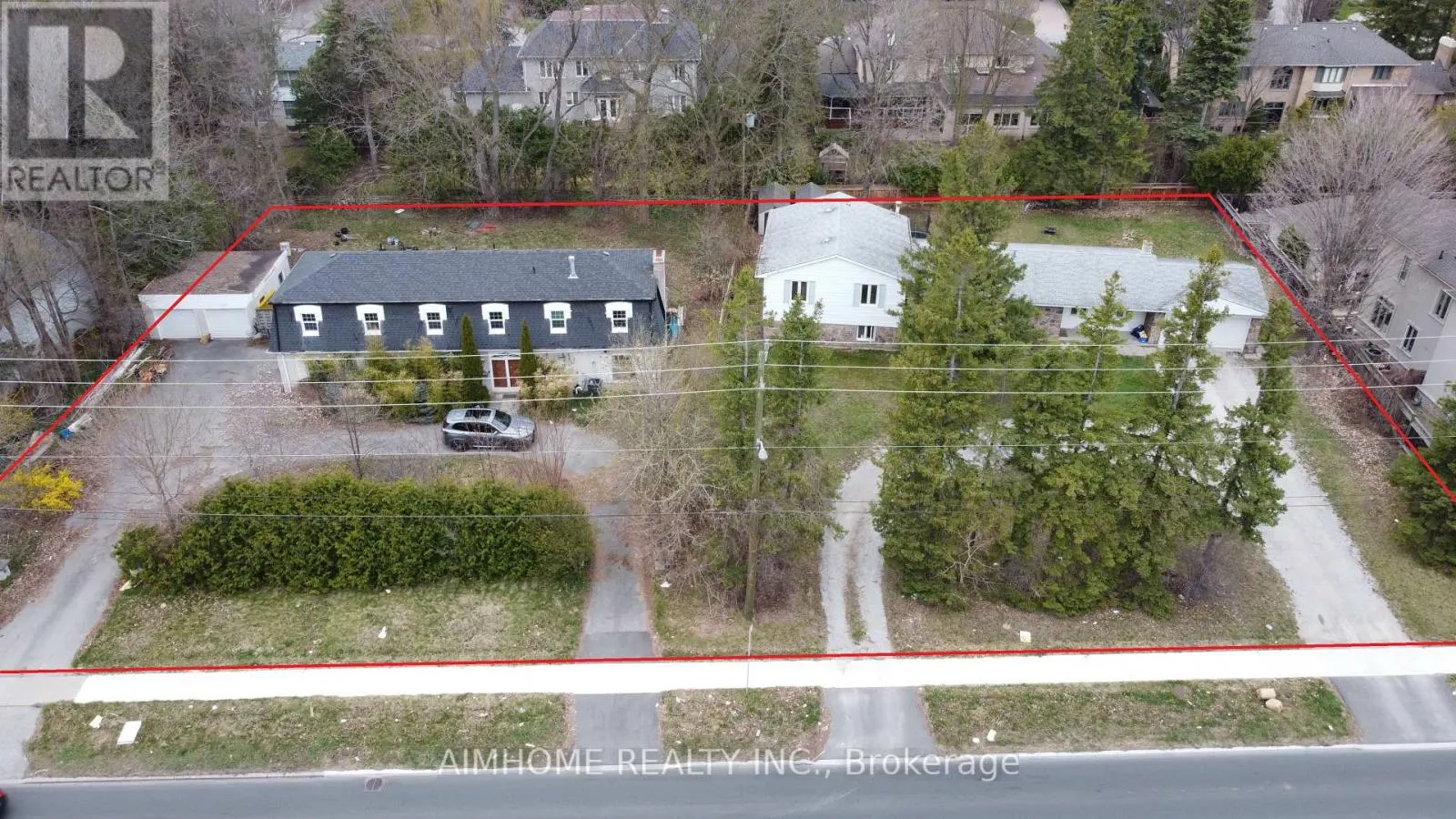 344 STEELES AVENUE E