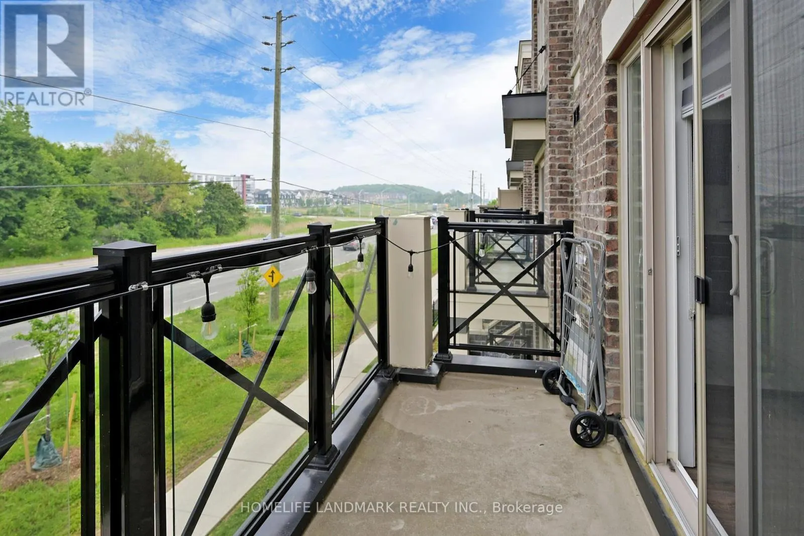 2503 - 30 WESTMEATH LANE