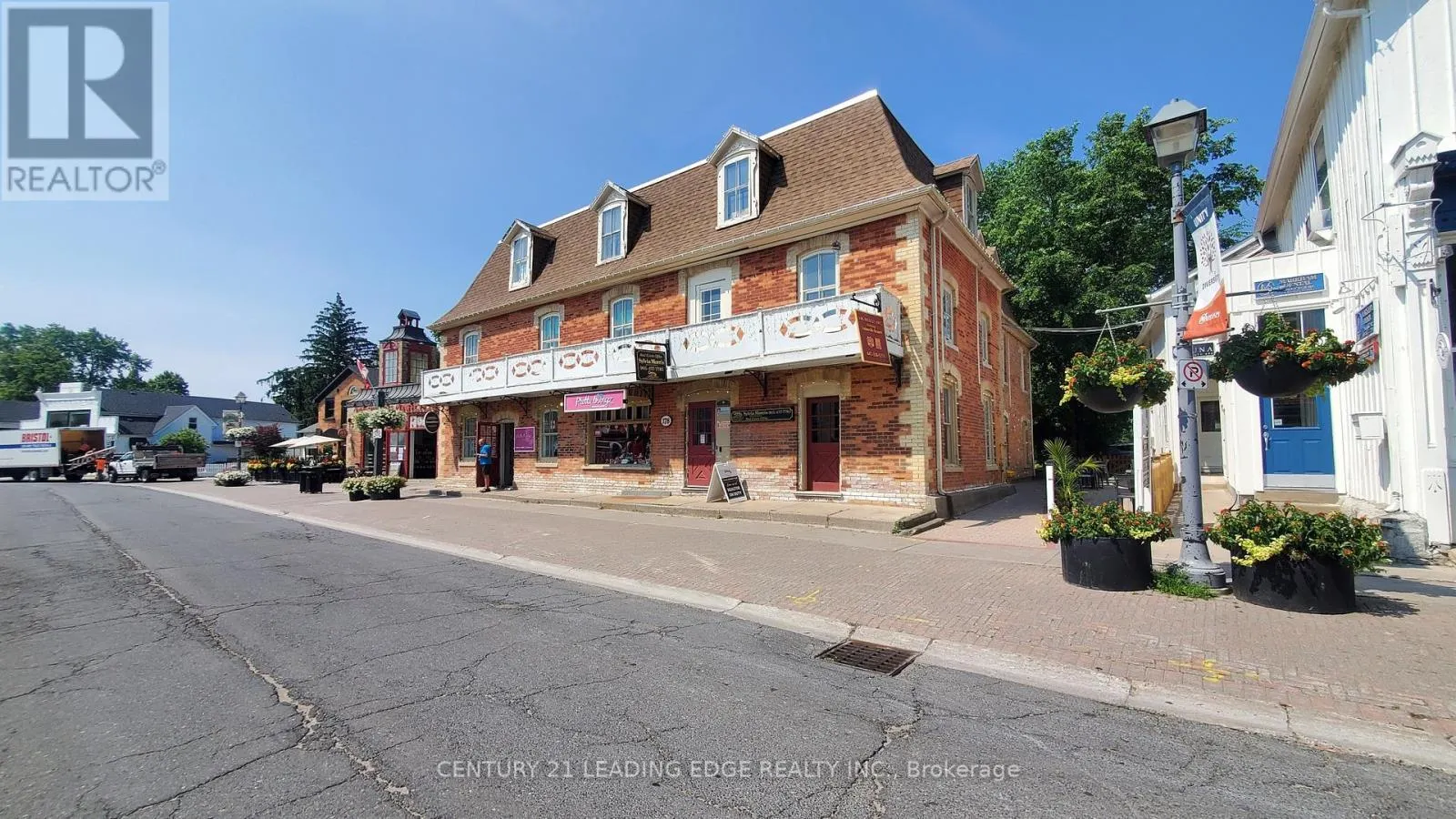 202 - 178 MAIN ST. UNIONVILLE STREET