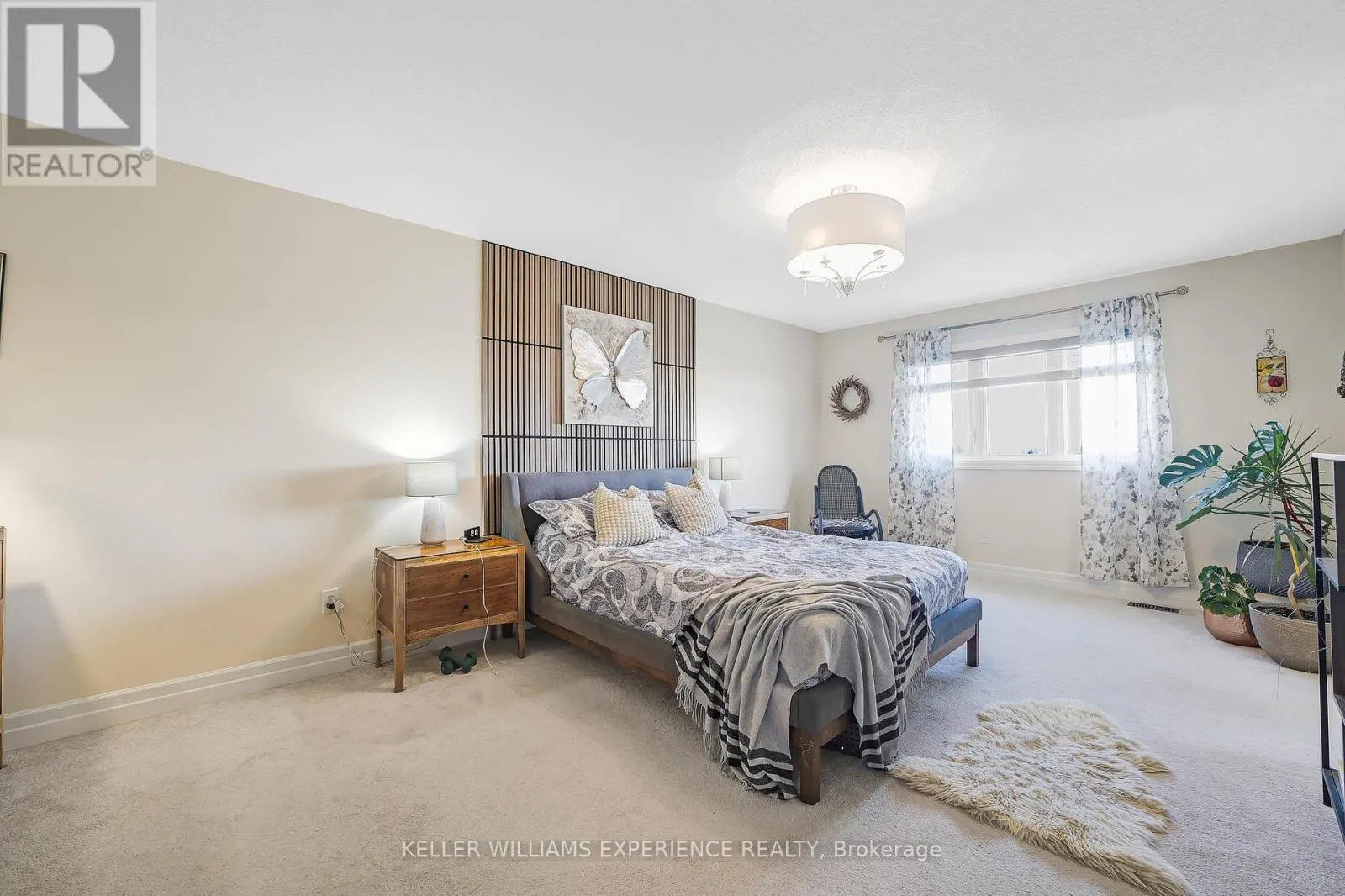 15 WAGNER CRESCENT