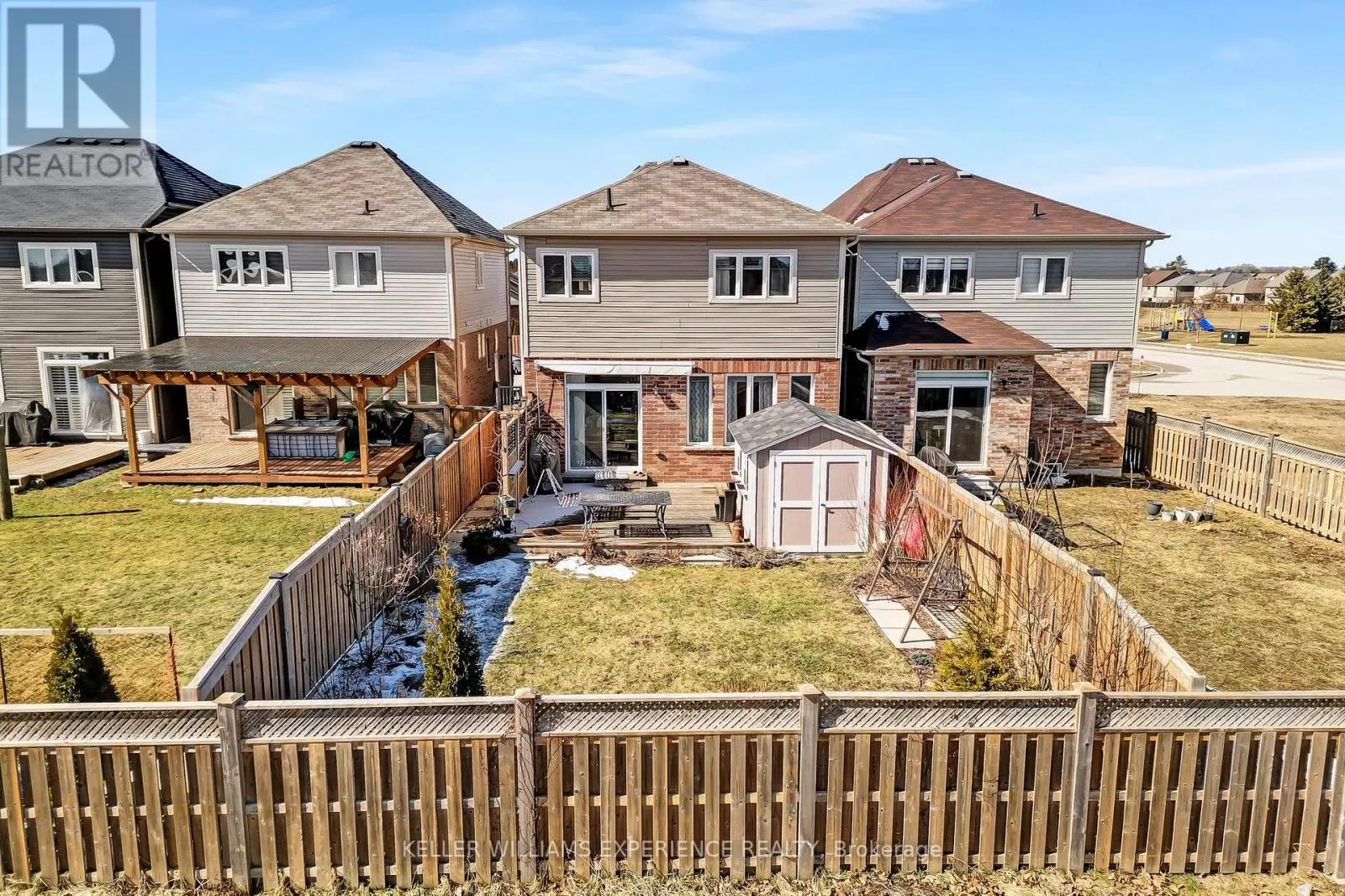 15 WAGNER CRESCENT