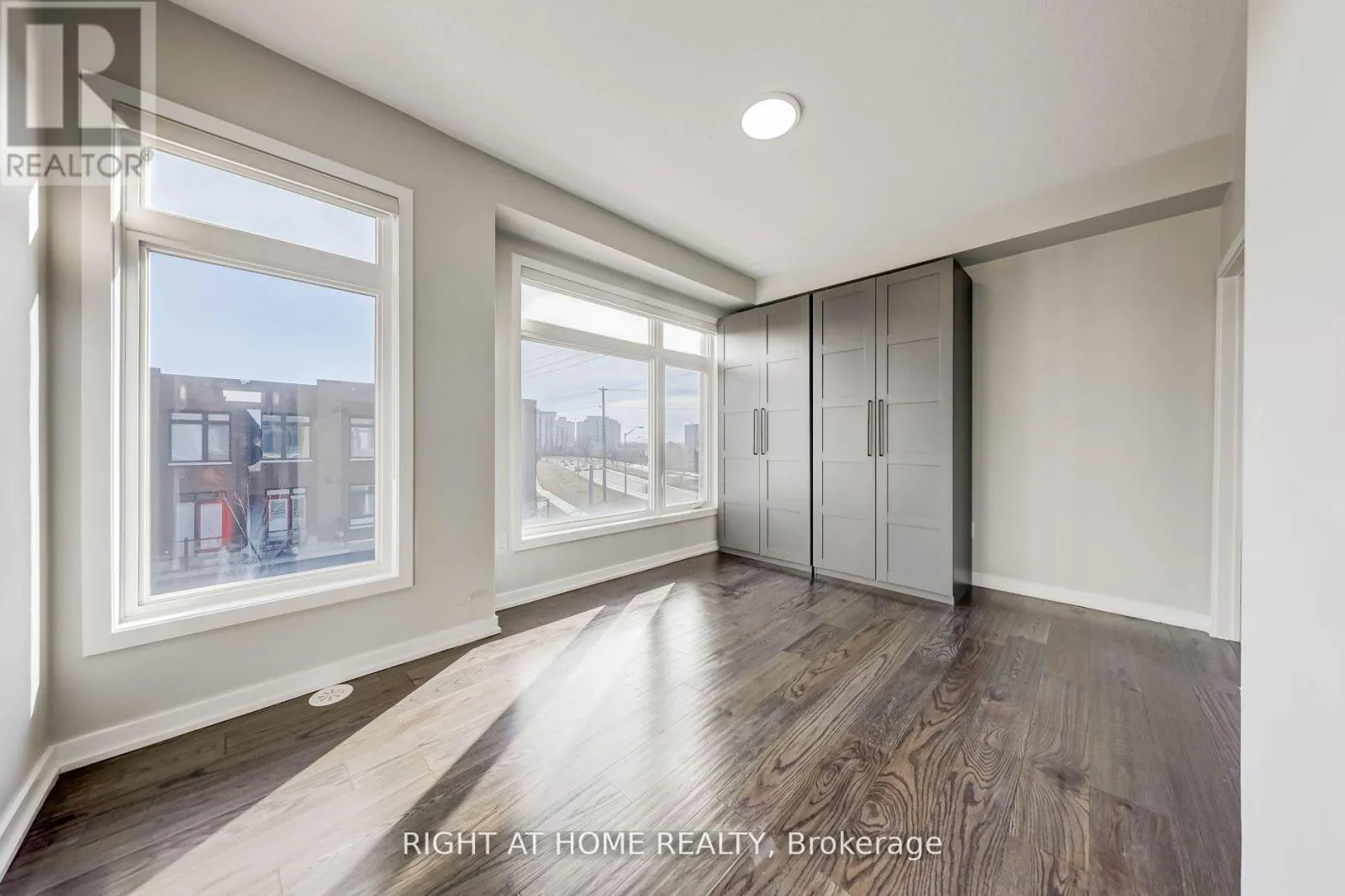 22 GARNEAU STREET