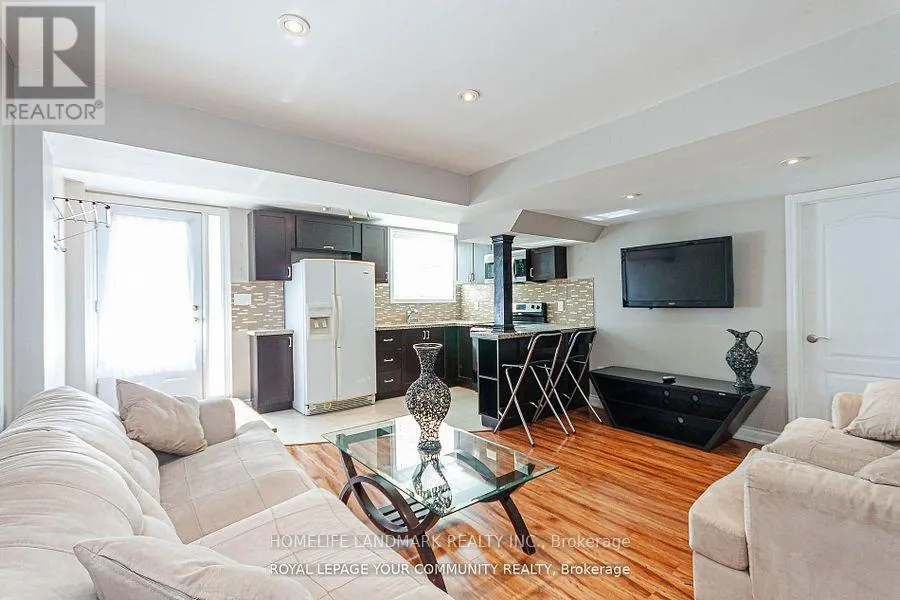 111 DEERWOOD CRESCENT