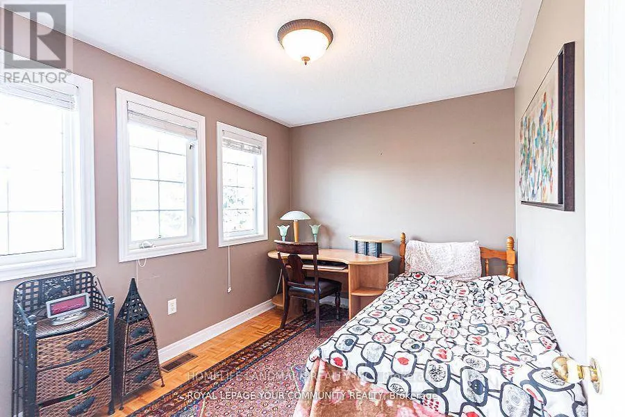 111 DEERWOOD CRESCENT