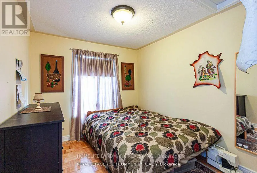 111 DEERWOOD CRESCENT