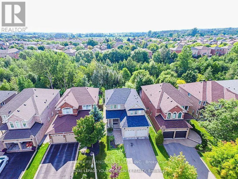 111 DEERWOOD CRESCENT