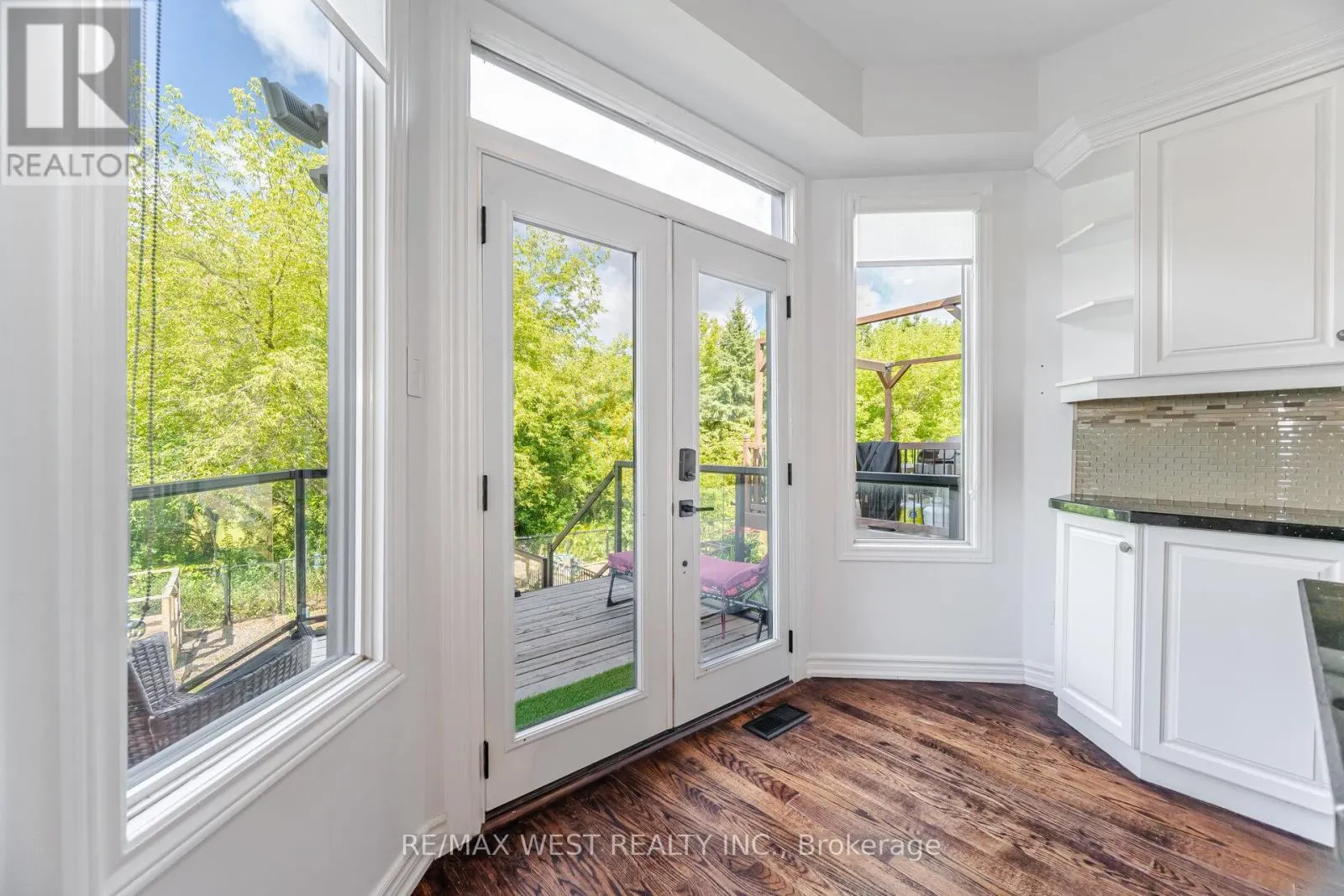 34 WILLOW TREE STREET