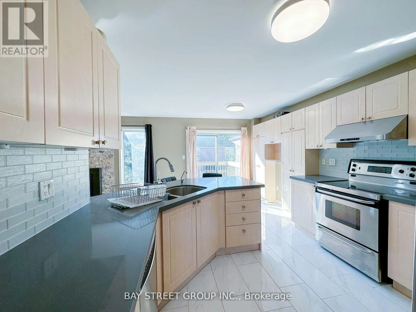 216 EQUATOR CRESCENT