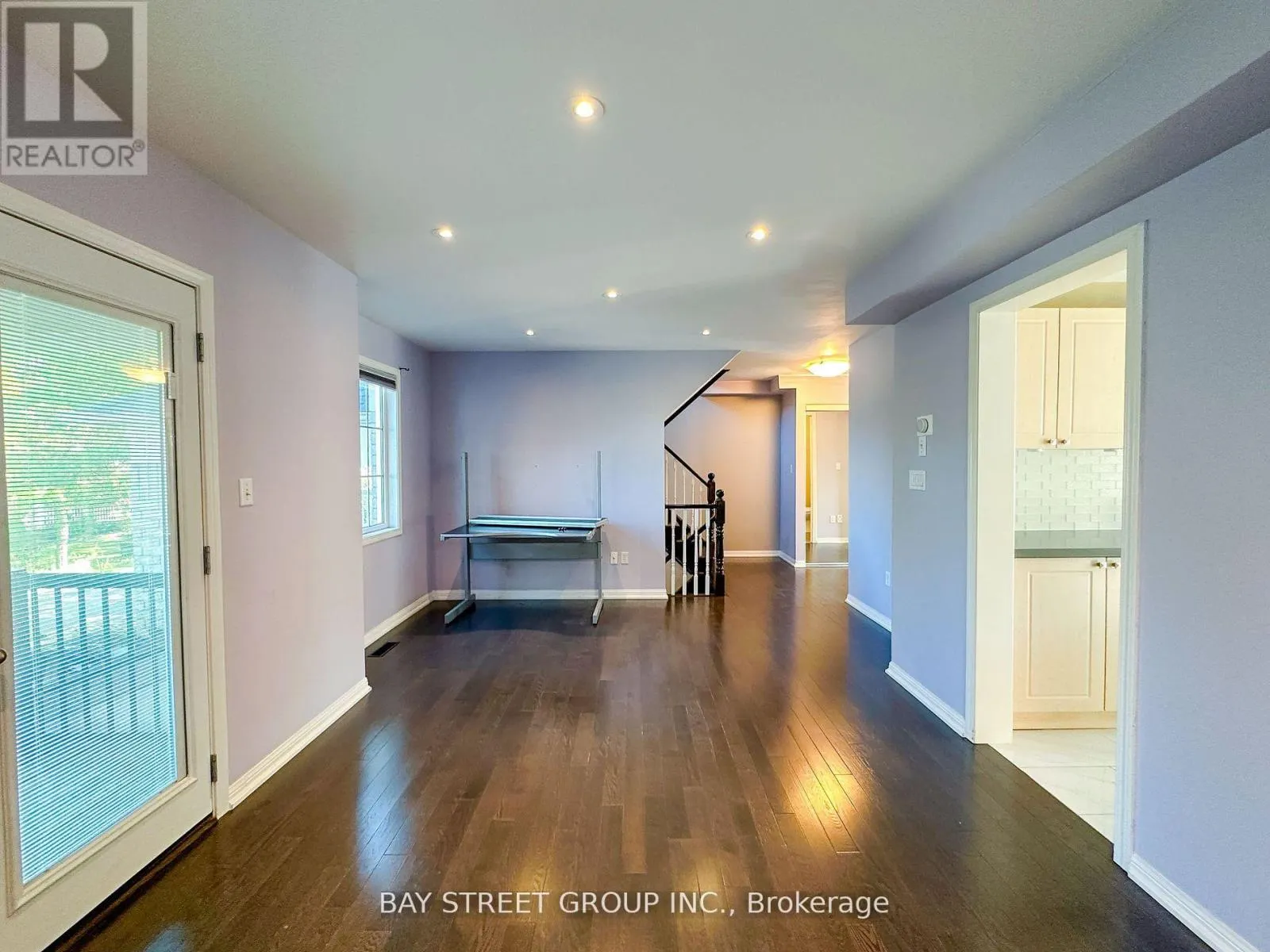 216 EQUATOR CRESCENT