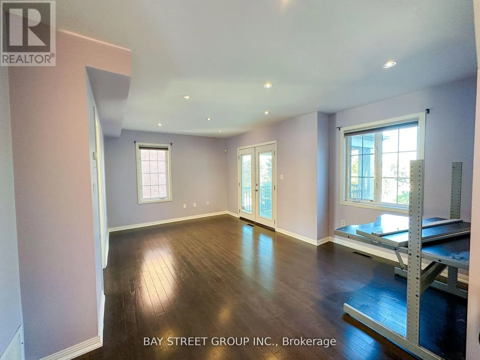 216 EQUATOR CRESCENT