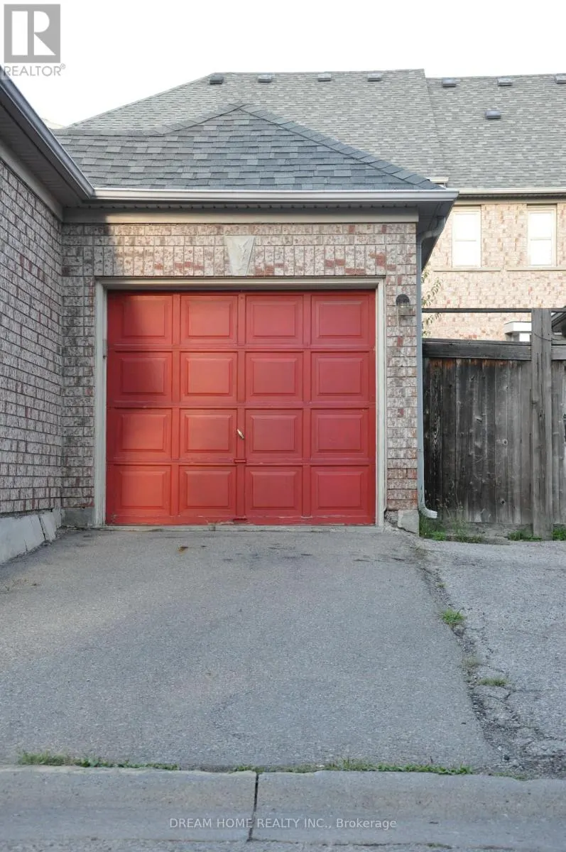 46 BAFFIN COURT