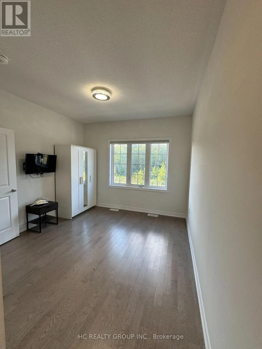MAIN FLOOR - 75 MCCAGUE AVENUE