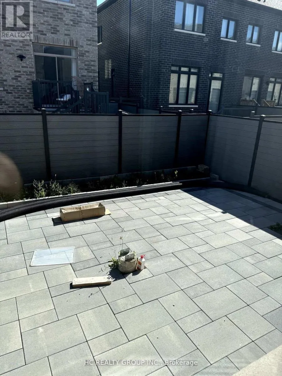 MAIN FLOOR - 75 MCCAGUE AVENUE