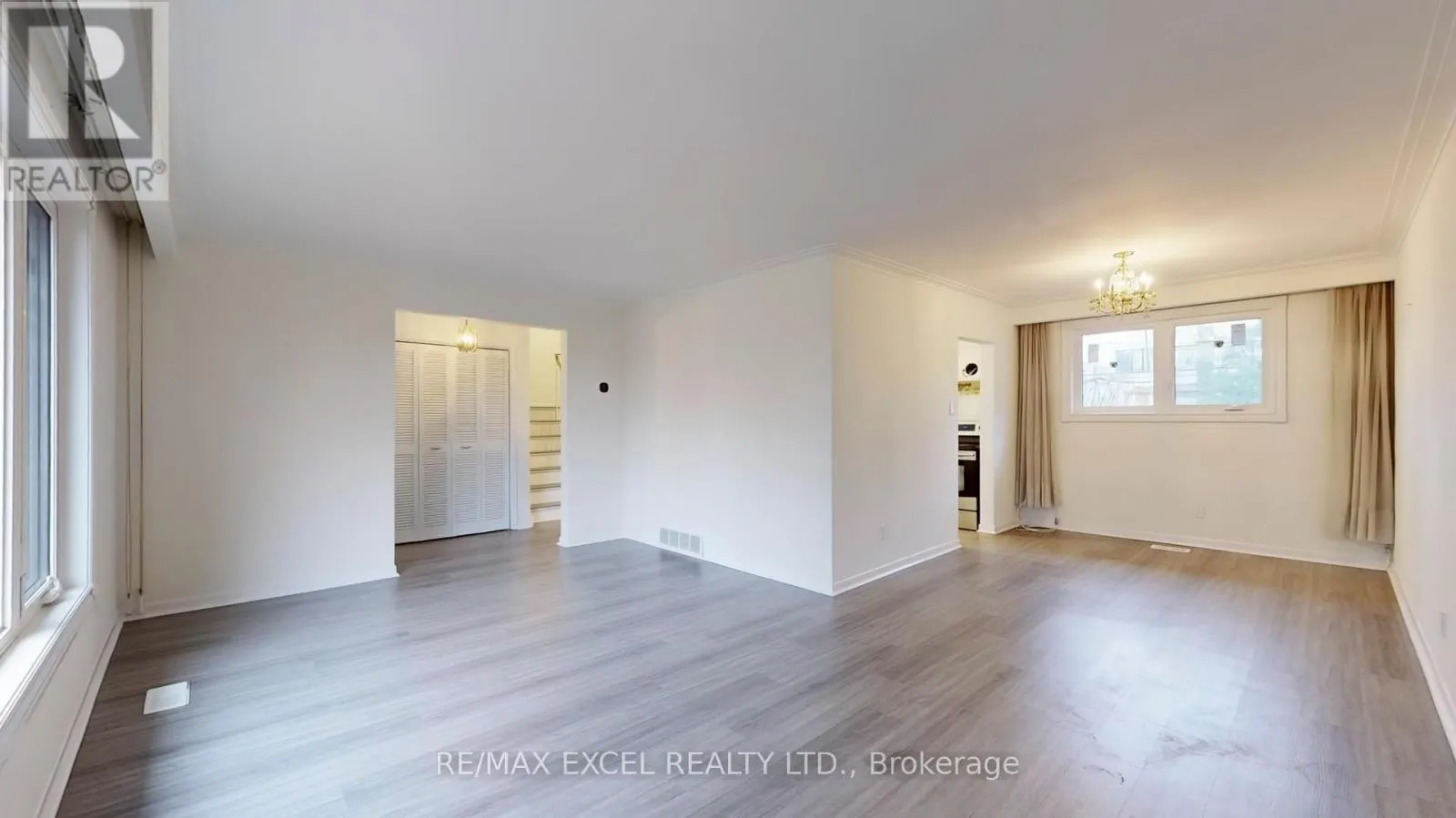 12 LAKEVISTA AVENUE